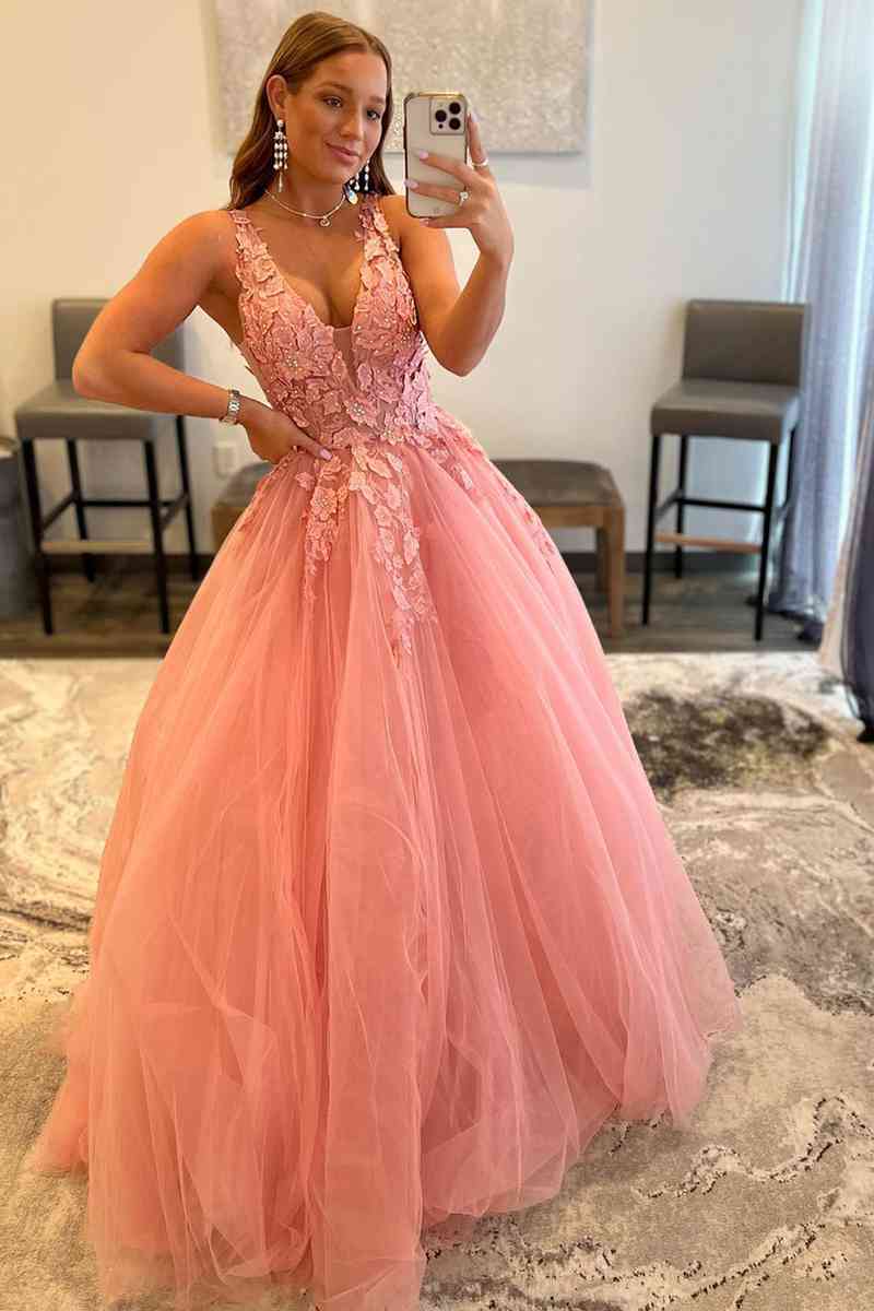 Vestido de fiesta largo de tul con escote en V y corte en A con apliques