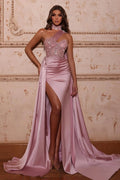 Elegante vestido de fiesta largo de corte A, cuello alto, un solo hombro, encaje y abertura.