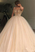 Vestidos de gala largos y glamurosos con tirantes finos y tul con cuentas