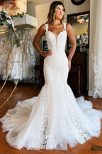 Glamuroso vestido de novia largo de sirena con hombros descubiertos, encaje, sin mangas y cola