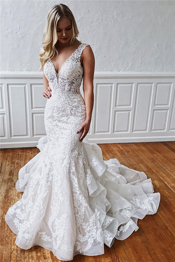 Robes de mariée glamour à longues bretelles sirène et dentelle à volants