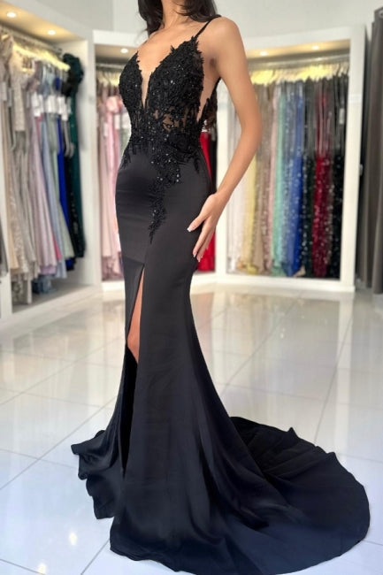 Robe de bal longue et glamour en dentelle avec décolleté en V et bretelles spaghetti et fente
