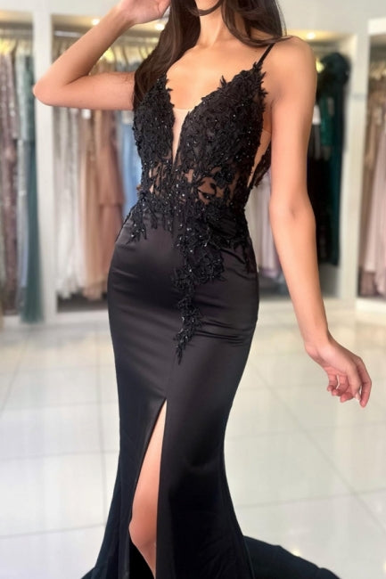 Robe de bal longue et glamour en dentelle avec décolleté en V et bretelles spaghetti et fente
