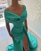 Robes de soirée glamour longues à épaules dénudées et fente longue en ligne