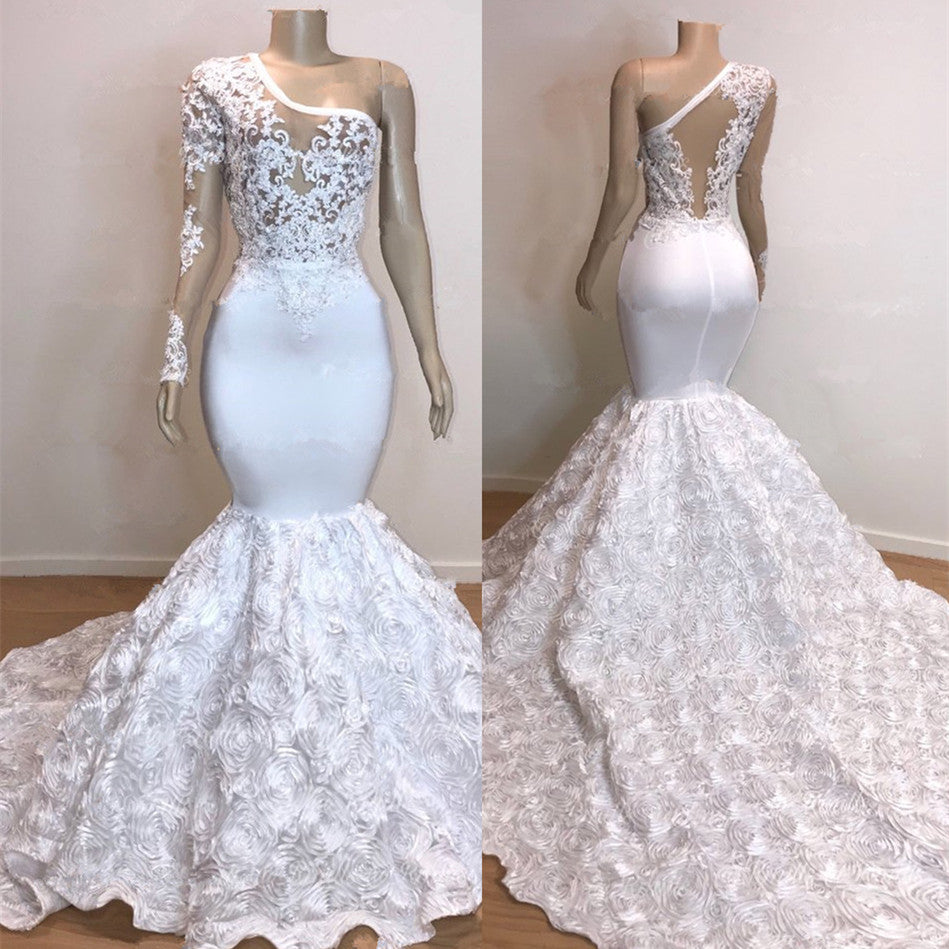 Robe de bal blanche glamour à une épaule et manches longues 