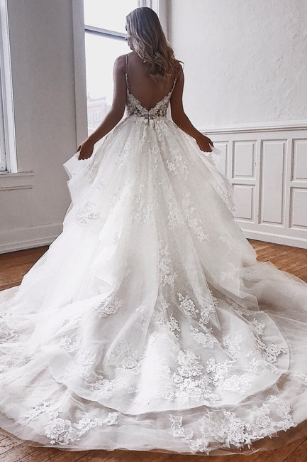 Robes de mariée glamour à fines bretelles, dentelle et tulle, coupe trapèze 