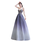 Vestido de fiesta glamuroso de tirantes finos con efecto degradado morado y corte en A