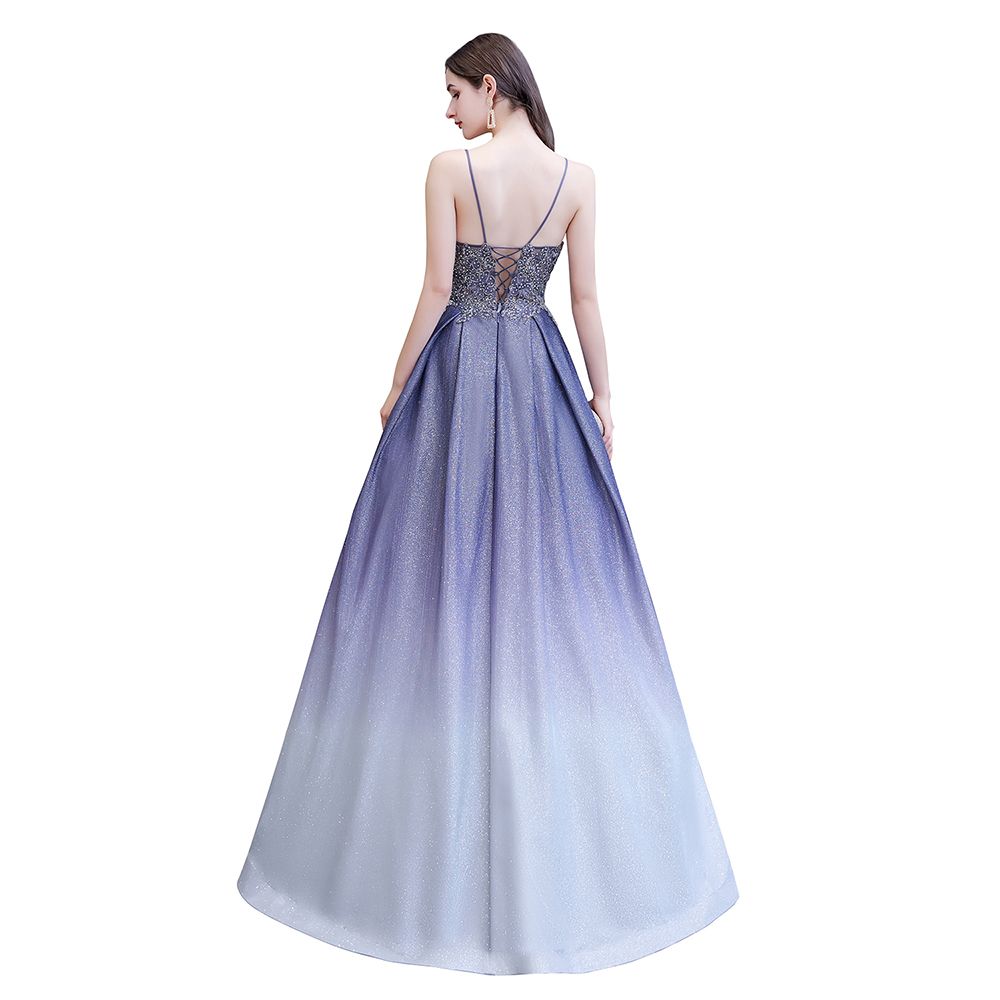 Vestido de fiesta glamuroso de tirantes finos con efecto degradado morado y corte en A