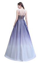 Vestido de fiesta glamuroso de tirantes finos con efecto degradado morado y corte en A