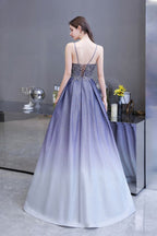 Vestido de fiesta glamuroso de tirantes finos con efecto degradado morado y corte en A