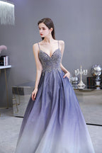 Vestido de fiesta glamuroso de tirantes finos con efecto degradado morado y corte en A