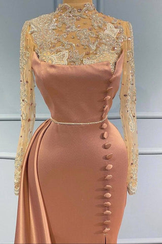 Magnifique robe de soirée sirène en dentelle, col montant boutonné, manches longues