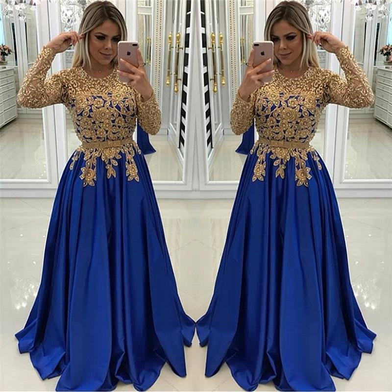 Robe de soirée à manches ornée de perles dorées et de dentelle 
