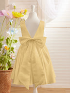 Elegante vestido de niña de las flores de satén con corte en A, espalda en V y lazo, hasta la rodilla 
