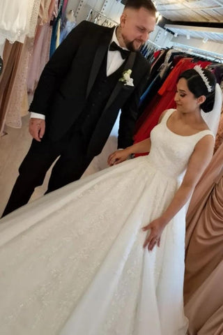 Preciosos vestidos de novia de corte A sin mangas con encaje