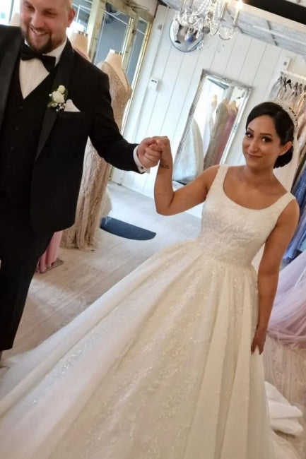 Magnifiques robes de mariée sans manches de coupe trapèze en dentelle