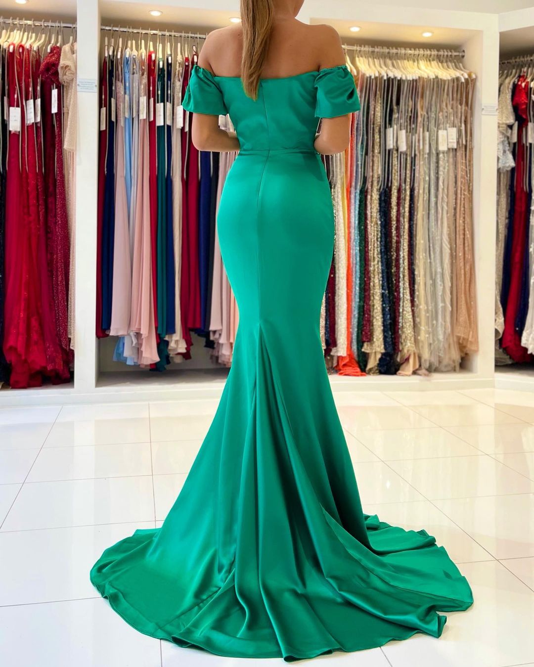 Magnifique robe de soirée sirène verte longue en solde, épaules dénudées
