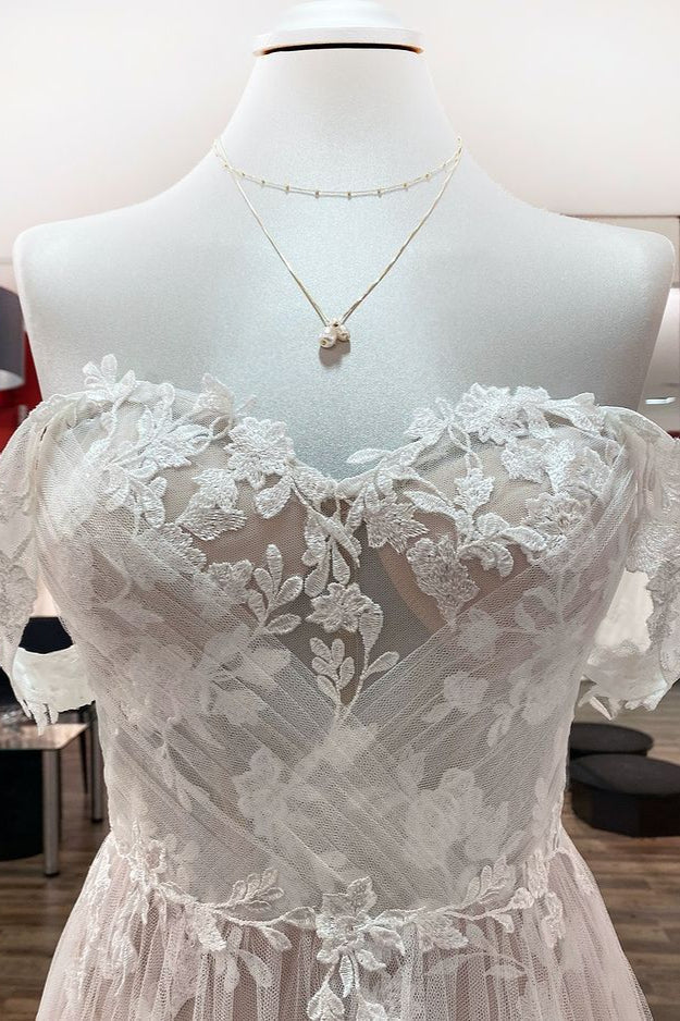 Precioso vestido de novia largo de corte A con hombros descubiertos, apliques de tul y encaje