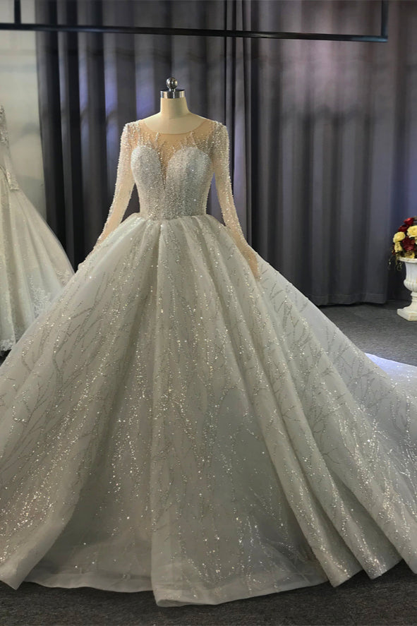 Magnifique robe de mariée longue de bal avec manches bateau et cristaux