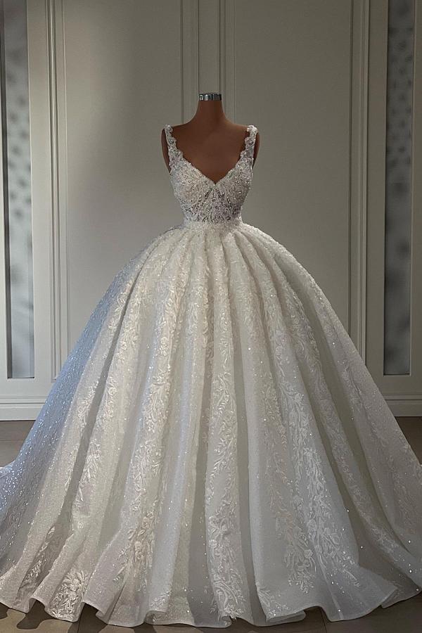 Magnifique robe de bal longue sans manches en dentelle à volants et décolleté cœur