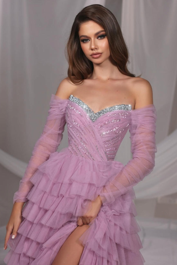 Superbe robe de bal longue lilas en tulle pailleté à épaules dénudées et fente