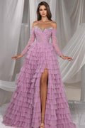 Superbe robe de bal longue lilas en tulle pailleté à épaules dénudées et fente