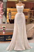 Precioso vestido largo de sirena con lentejuelas y escote corazón para baile de graduación