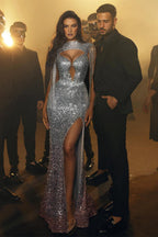 Superbe robe de bal longue sirène à col haut et paillettes, sans manches, avec fente