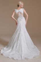 Precioso vestido de novia largo de sirena con tul, encaje y joyas