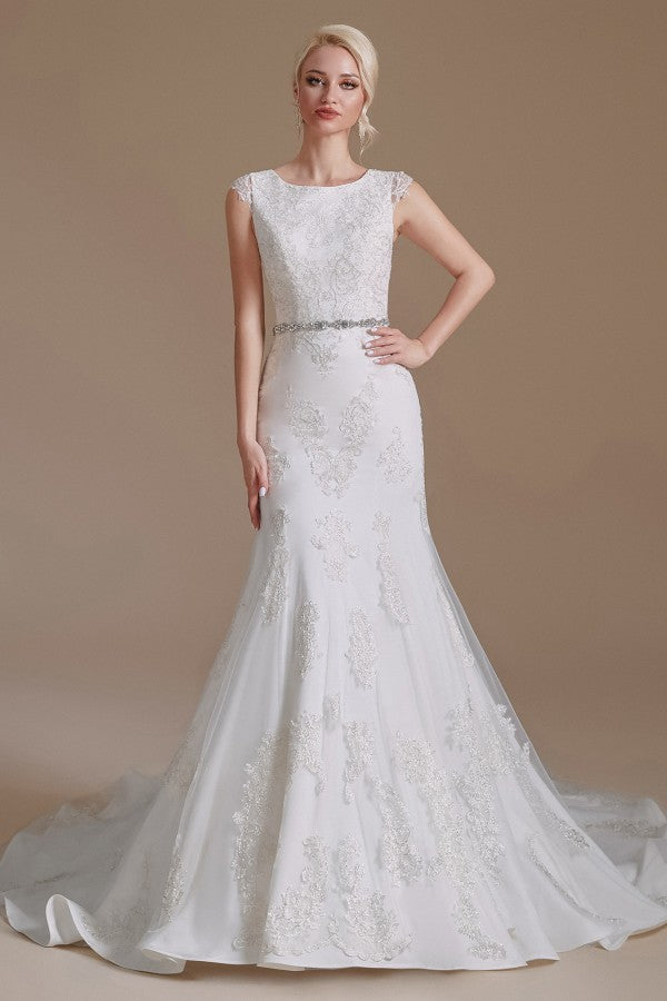 Precioso vestido de novia largo de sirena con tul, encaje y joyas