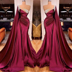 Precioso vestido de noche de sirena con cuentas y volantes