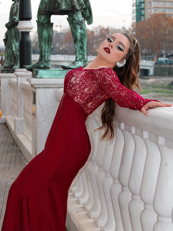 Magnifique robe de bal sirène en satin tissé élastique à appliqués, épaules dénudées et manches longues
