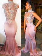 Preciosos vestidos de fiesta de sirena sin mangas, de cuello alto y satén de seda con encaje