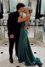 Magnifique robe de soirée longue vert chasseur à motif trompette