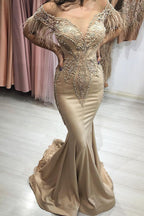 Magnifique robe de bal longue sirène à épaules dénudées et manches