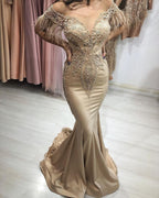 Magnifique robe de bal longue sirène à épaules dénudées et manches