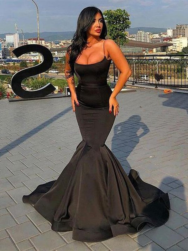 Magnifique robe de bal sirène sans manches à fines bretelles et volants en satin