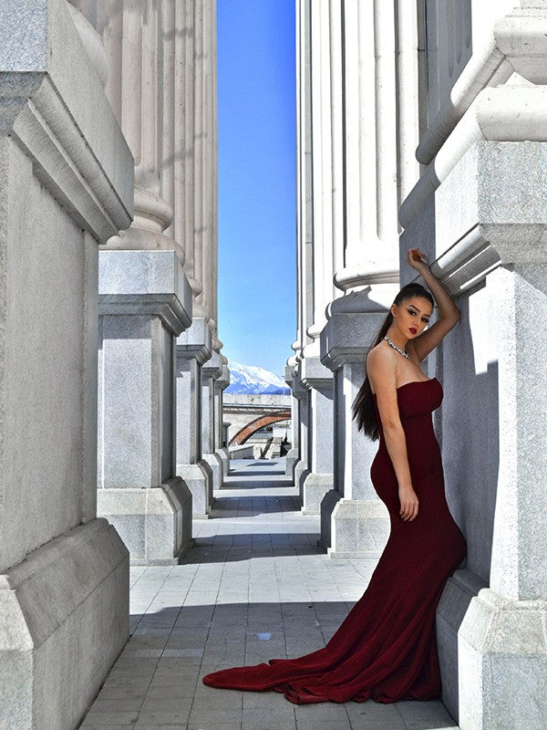 Magnifiques robes de bal sirène sans manches à volants en crêpe stretch et bustier