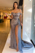 Precioso vestido de fiesta de sirena sin mangas con hombros descubiertos, bordado de cuentas y abertura.