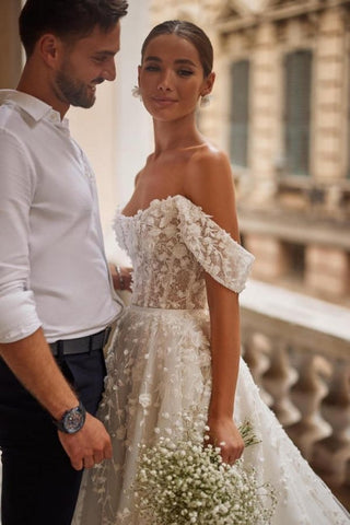 Magnifique robe de mariée trapèze en dentelle et tulle à épaules dénudées