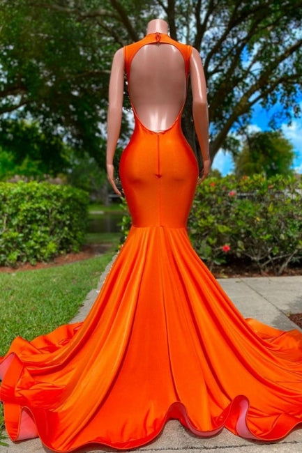 Precioso vestido de fiesta de sirena sin mangas con escote en V, lentejuelas y apliques, de satén elástico.