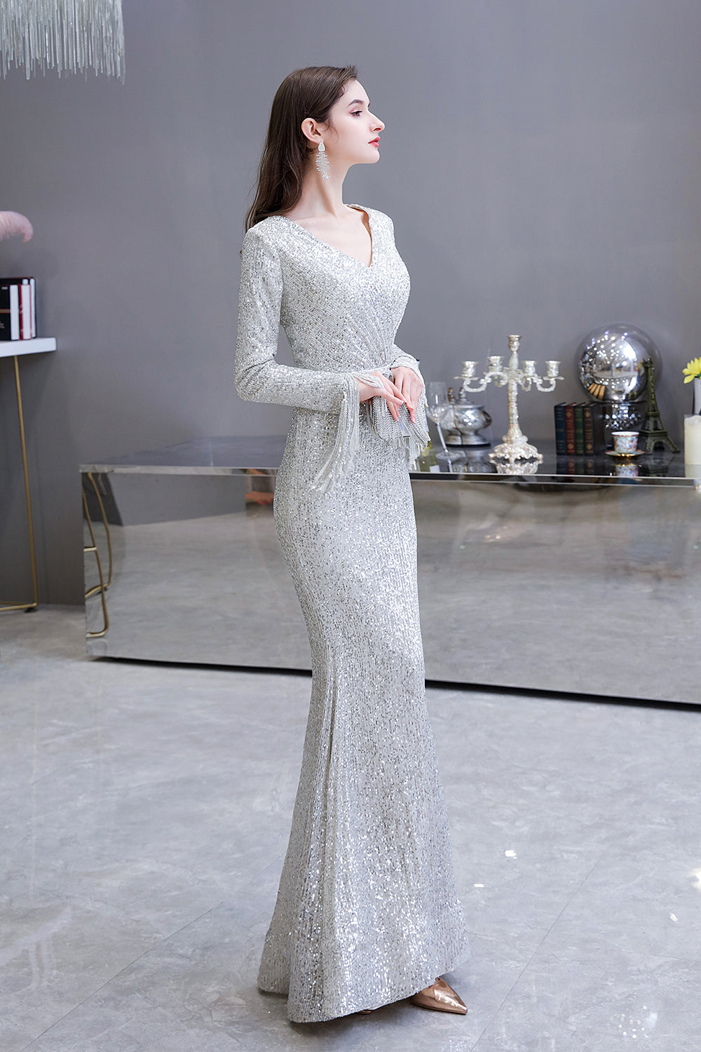 Preciosos vestidos de noche de sirena con lentejuelas, manga larga y escote en V