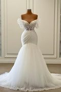 Magnifique robe de mariée sirène sans manches et bustier à épaules dénudées