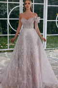 Precioso vestido de graduación de corte A con escote corazón y hombros descubiertos, adornado con cuentas