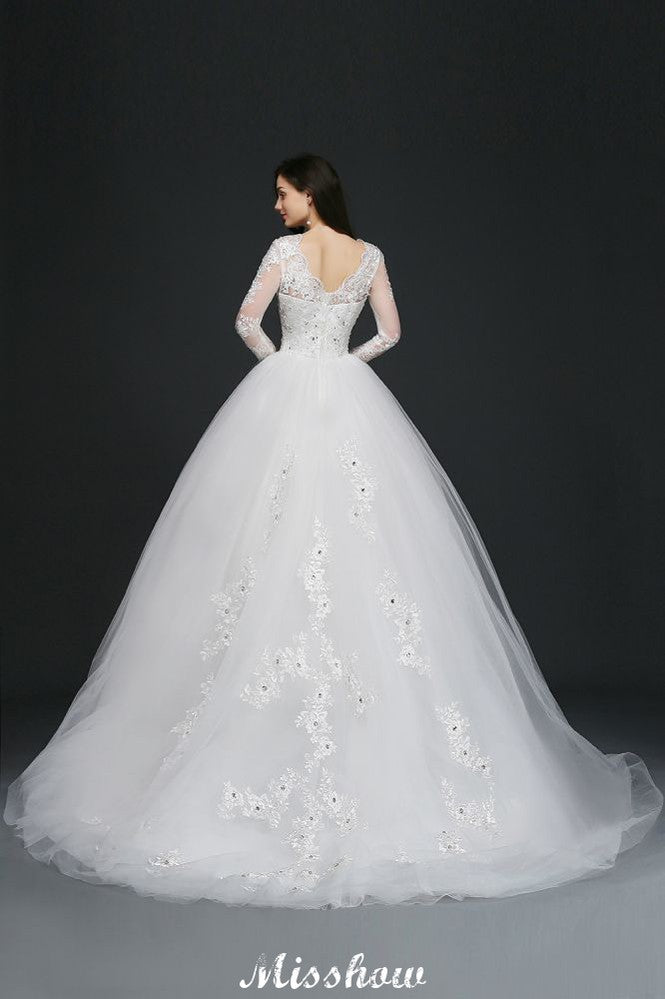 Robes de bal somptueuses en tulle avec traîne courte