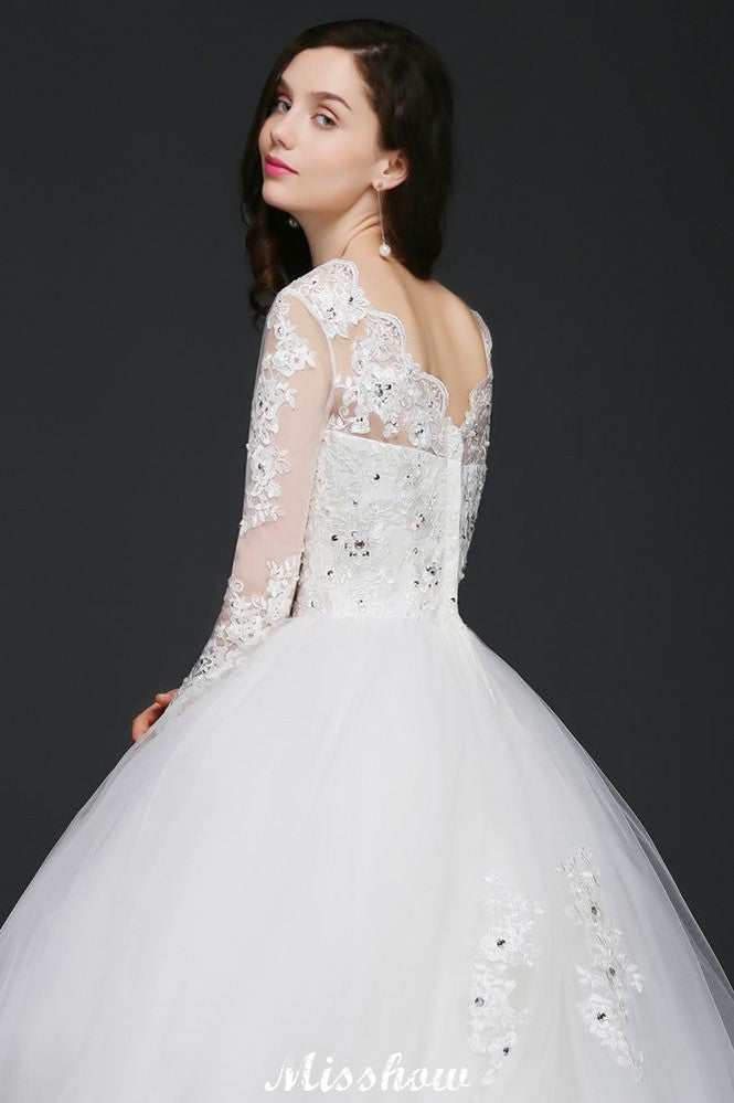 Robes de bal somptueuses en tulle avec traîne courte