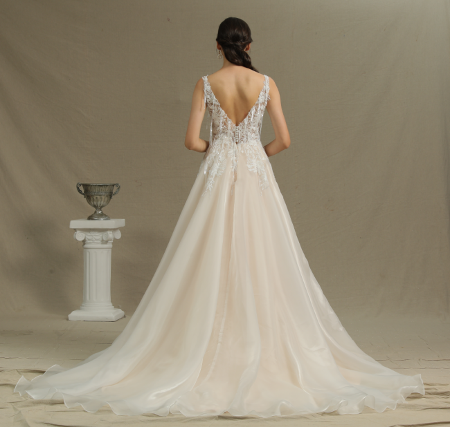 Gorgeous Wedding Dresses in Lace | A-line Wedding dress