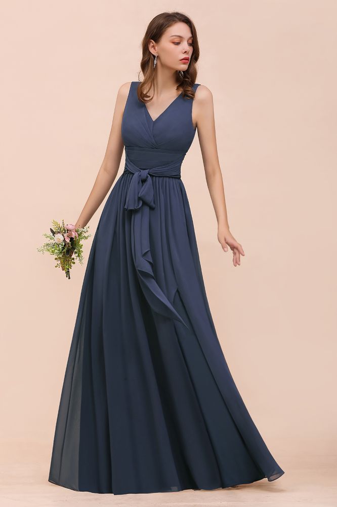 Robe de demoiselle d'honneur grise fendue sur le côté, col en V, sans manches, longueur au sol, pour la mariée