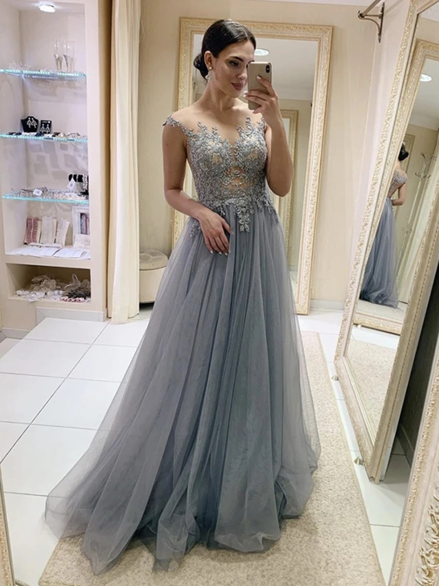Robe de bal longue grise en tulle et dentelle, col rond, coupe trapèze