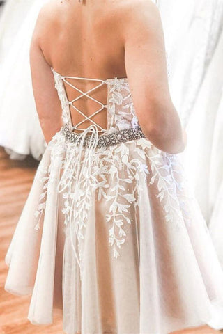 Vestido corto amarillo de fiesta con apliques y cuello halter, con cinturón de cuentas PD323